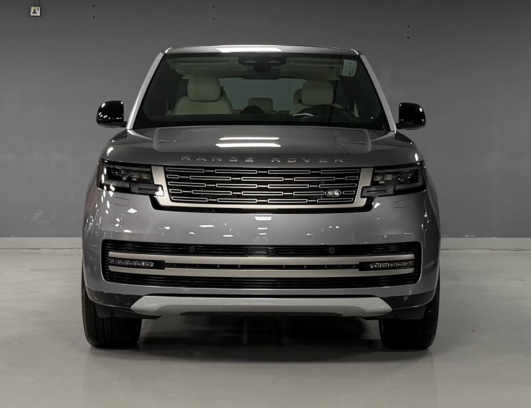 رنج روفر HSE V8 - 2026